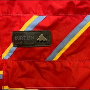 Men’s Small Burton Snowboard/ski coat